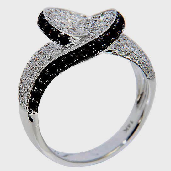 Ten of ♠ Black and White Diamonds Cocktail Ring, #MZTTT - Click Image to Close