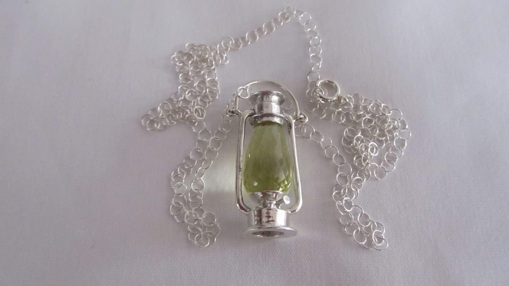 The Hermit lantern in Silver/ Green-Yellow Citrin apx. 25x14mm - Click Image to Close